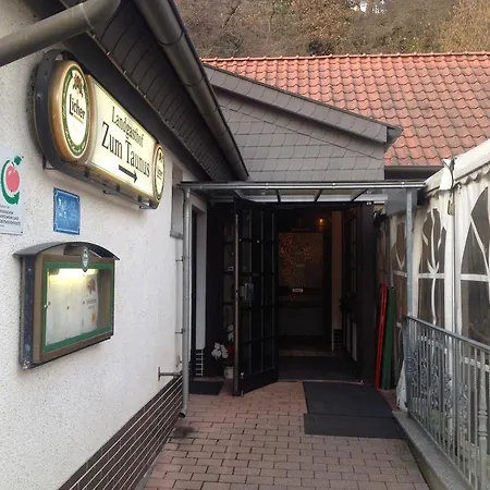 Affittacamere Landgasthof Zum Taunus 2*